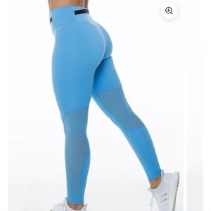 Echt Crossover Mesh Leggings